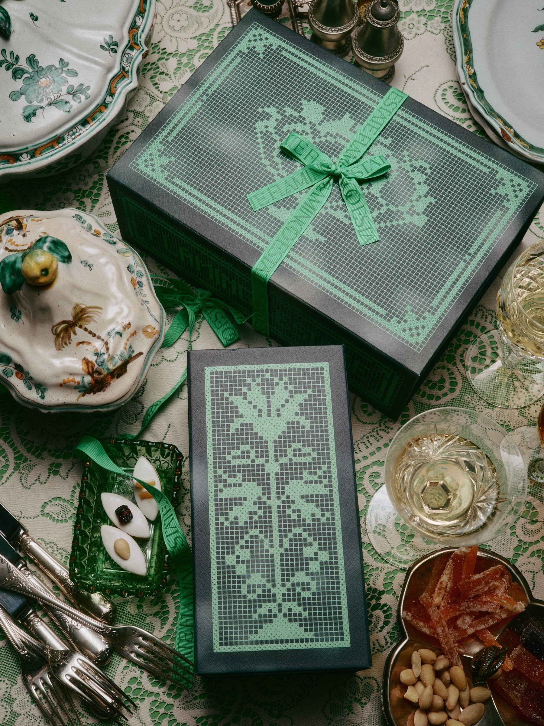 Our Guide To Finding the Best Last Minute Luxury Gift