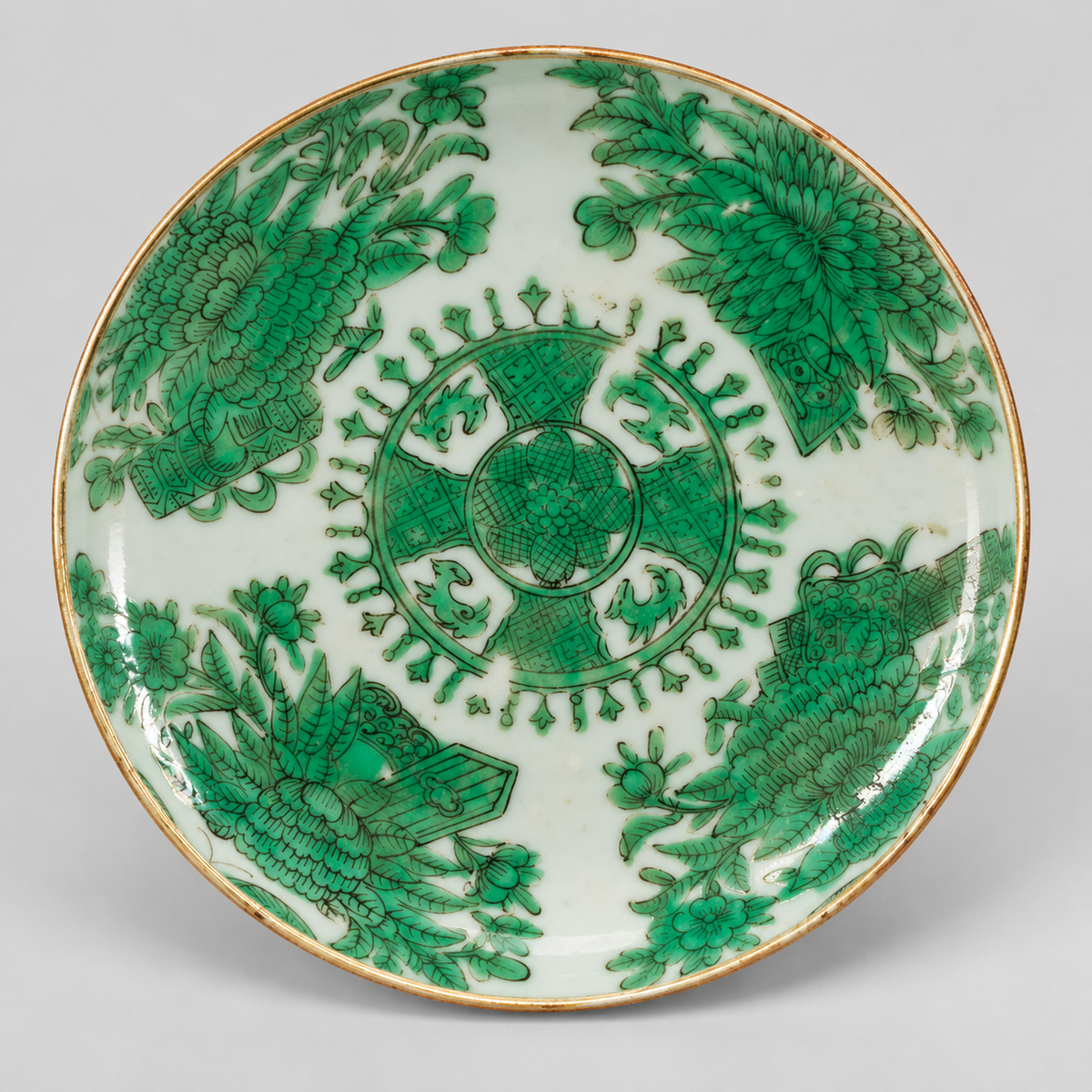 Chinese Export Green Fitzhugh Porcelain Collection, 34 Pieces